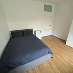Lovely 3-Bed 20 Mins To Central London